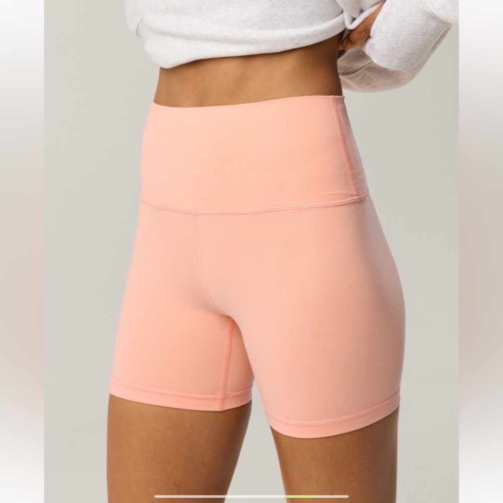 NWT Aerie The Hugger 5" Bike Short in Beach Peach Sz S.